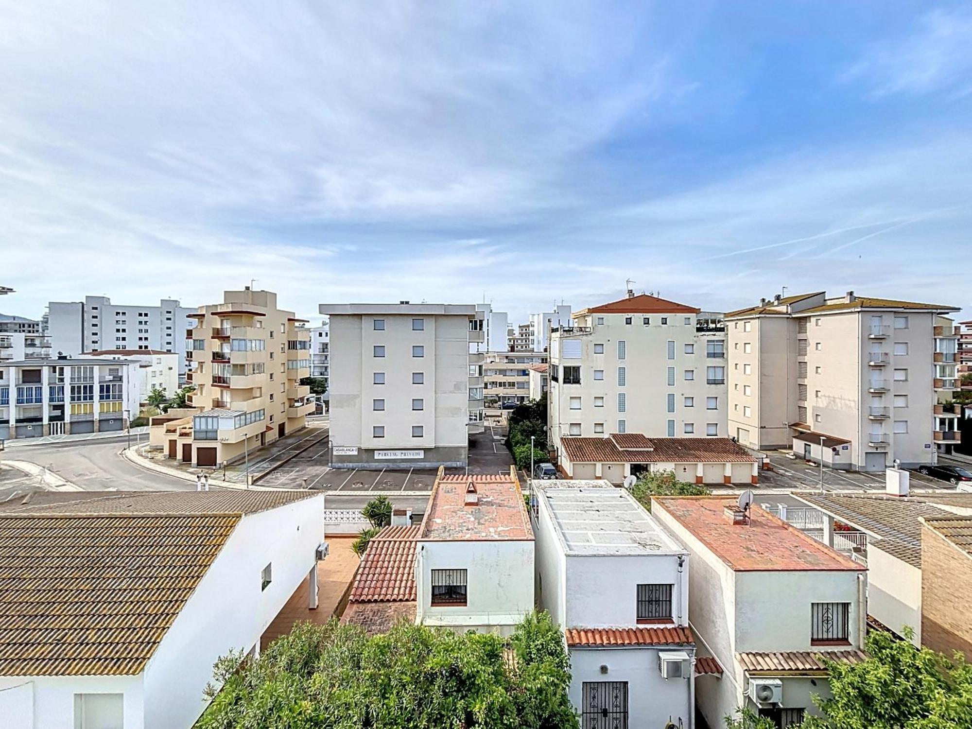 Sol Y Playa 4 1 Piso Muy Bonito Y Reformado Appartement Roses Buitenkant foto